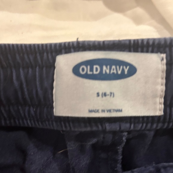 2 pairs of Old Navy Shorts girls sz6/7 - Picture 3 of 12